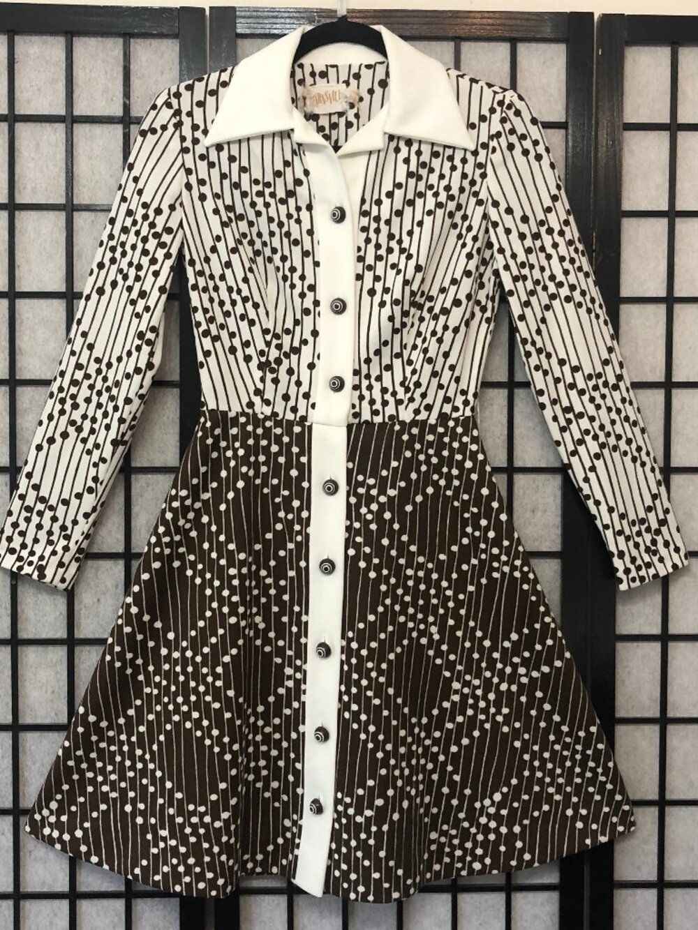 XS Garnsville Vintage dress Brown & White Polka dot Dog ear collar 60s 70s Retro